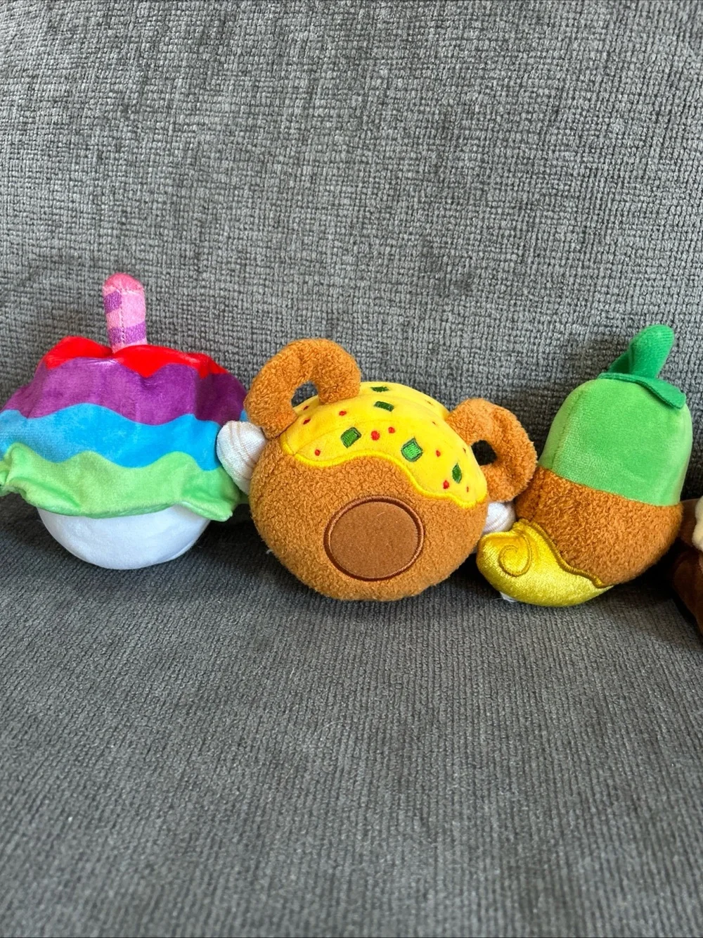 Disney Munchlings Plush Lot Pascal Daisy Mickey Tramp Unicorn